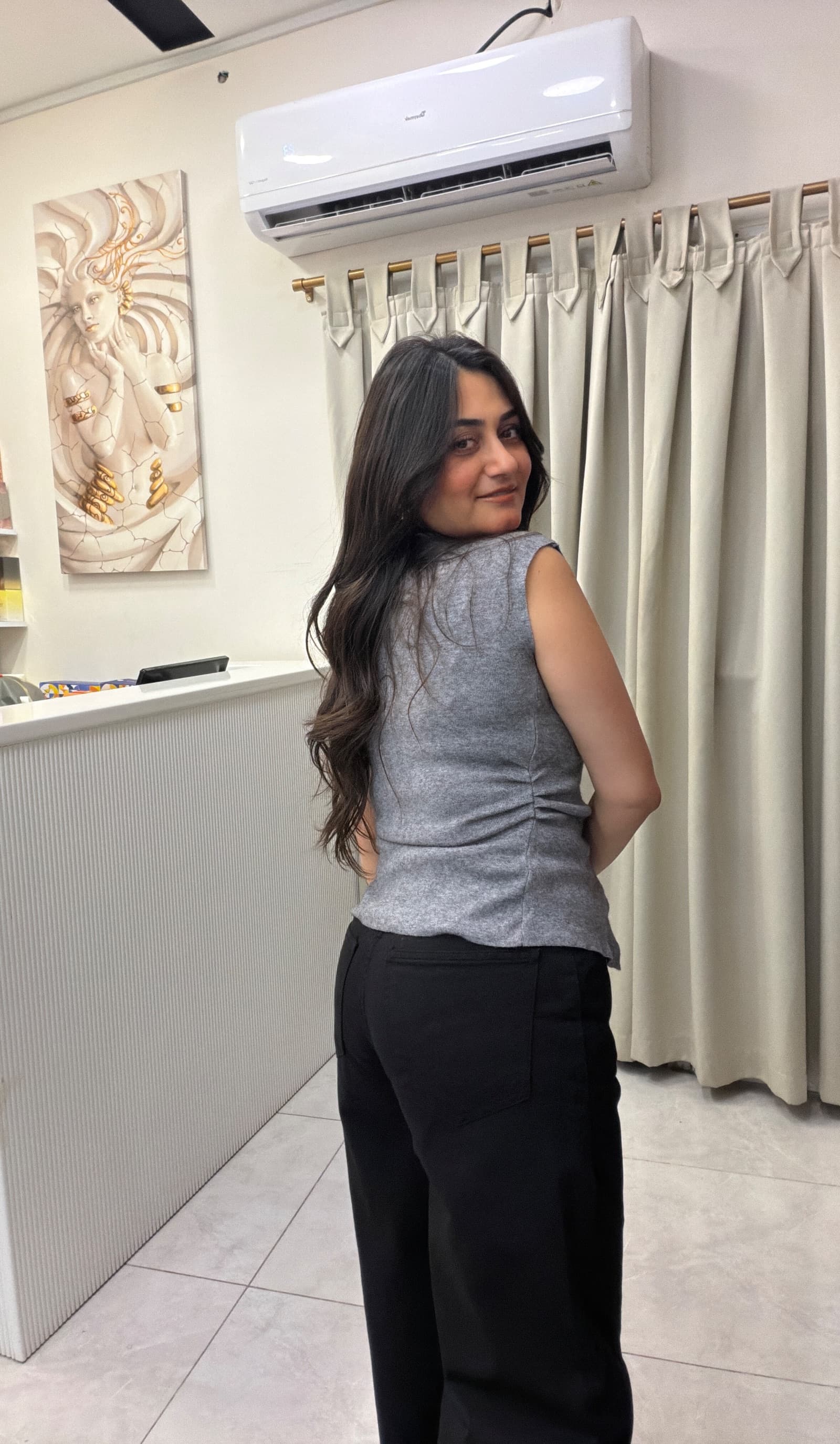 GRİ KOLSUZ TRİKO