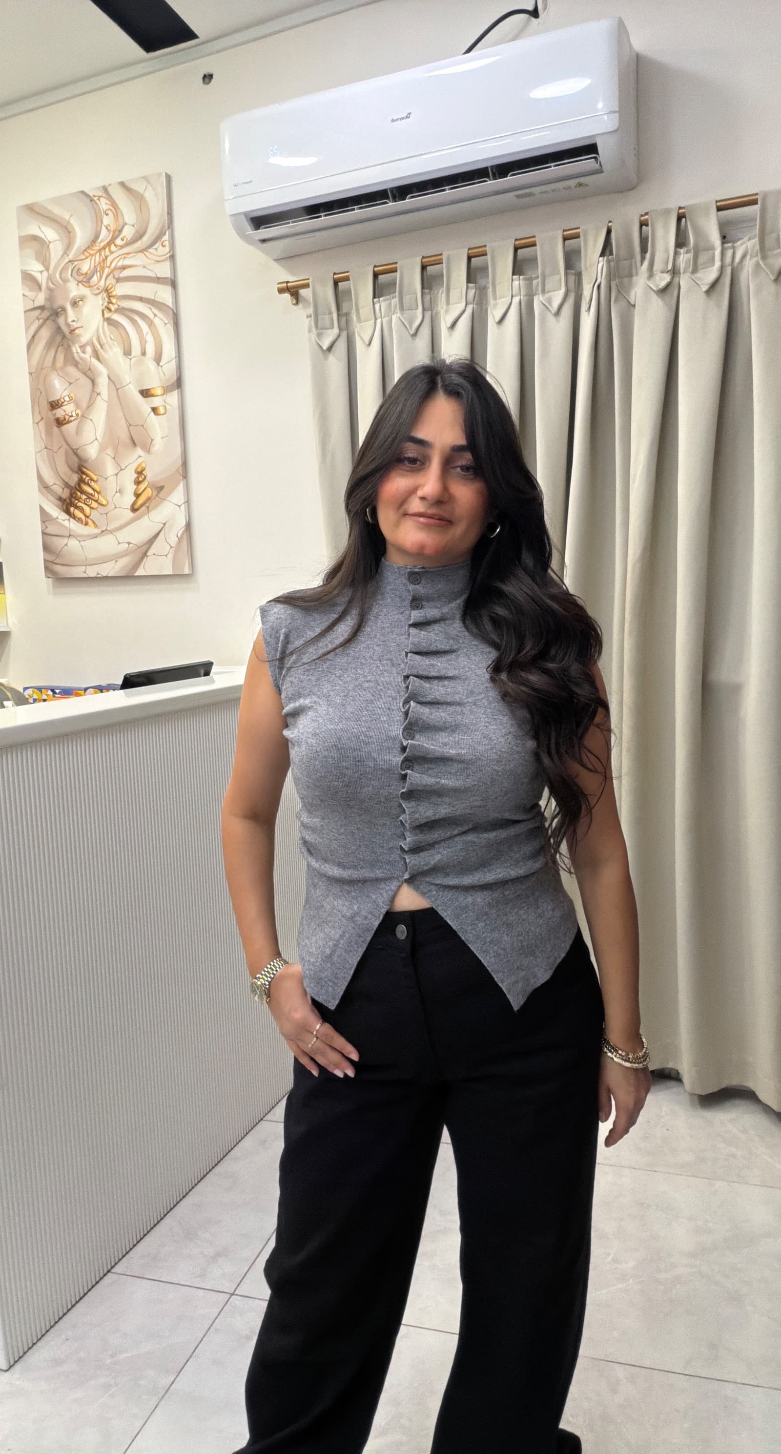 GRİ KOLSUZ TRİKO